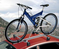 Kerékpártartó autó tetőre